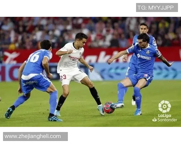 中国足球强势逆袭巴西队以四比零的绝对优势赢得友谊赛胜利