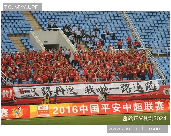 国足客场挑战乌兹别克全力争胜展现团队实力与拼搏精神 国足客场挑战乌兹别克全力争胜展现团队实力与拼搏精神