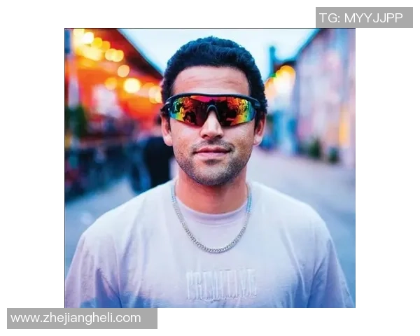 滑板战术解析:深入探讨上海滑板队的包夹体系与战术运用MBA 滑板战术解析:深入探讨上海滑板队的包夹体系与战术运用MBA