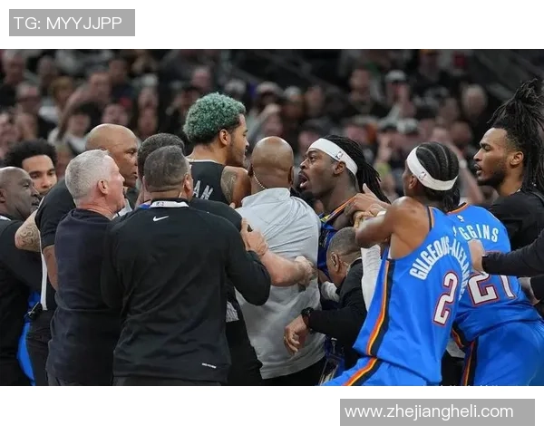 马刺与热火激战12月7日NBA赛场精彩对决引发球迷热议